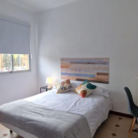 Hostal El Torero Alcalá de Henares Kültér fotó