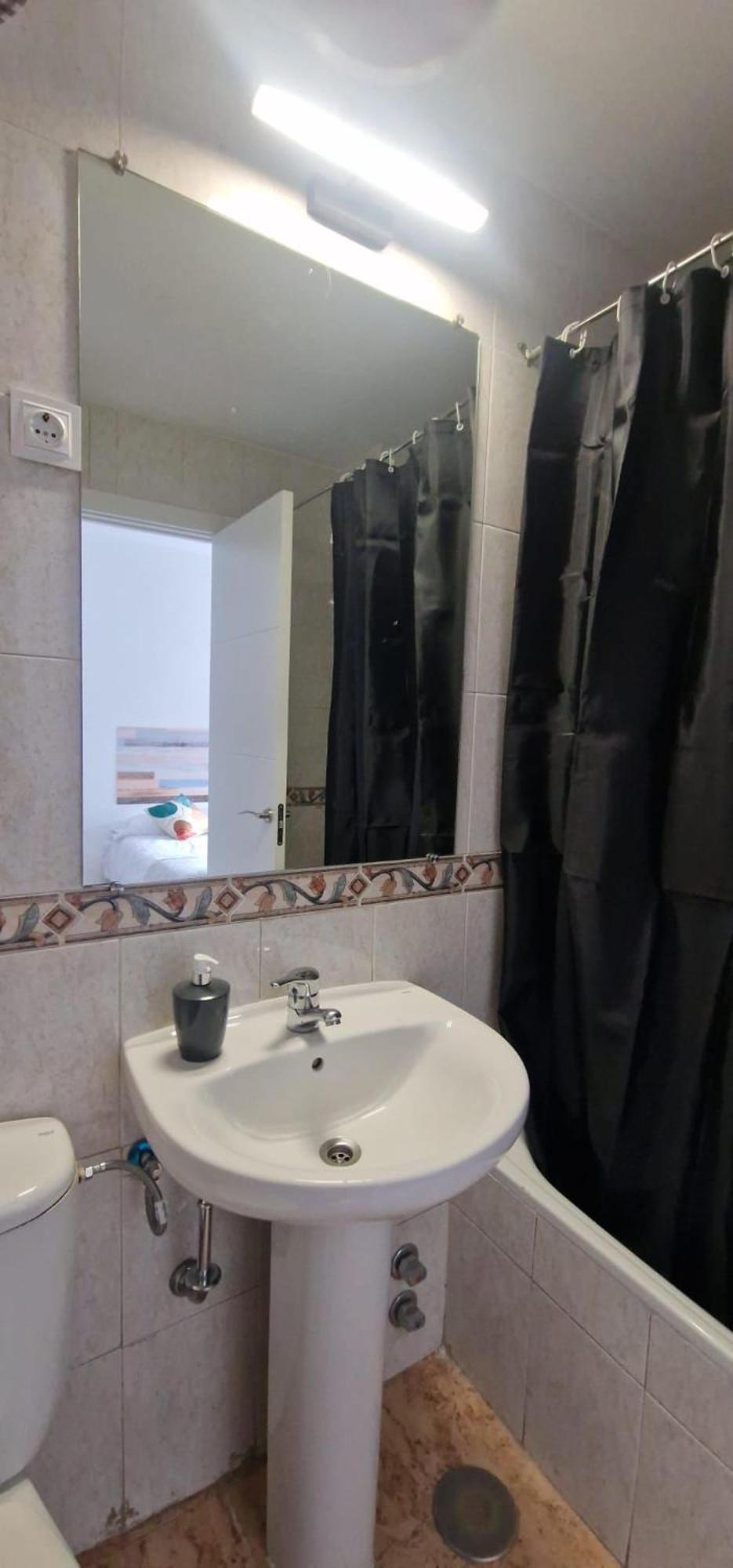 Hostal El Torero Alcalá de Henares Kültér fotó