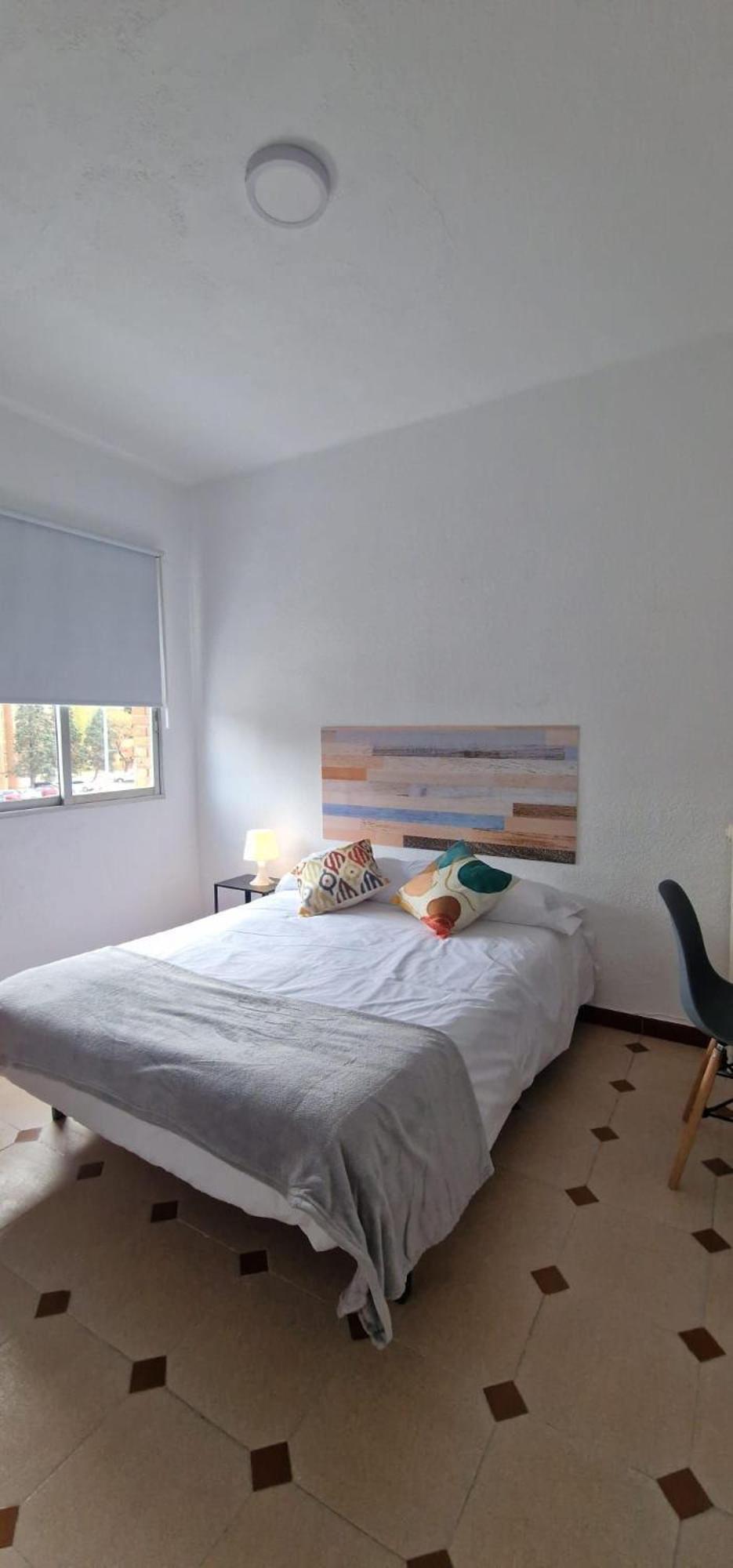 Hostal El Torero Alcalá de Henares Kültér fotó