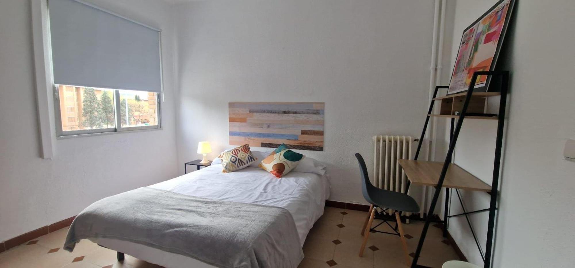 Hostal El Torero Alcalá de Henares Kültér fotó